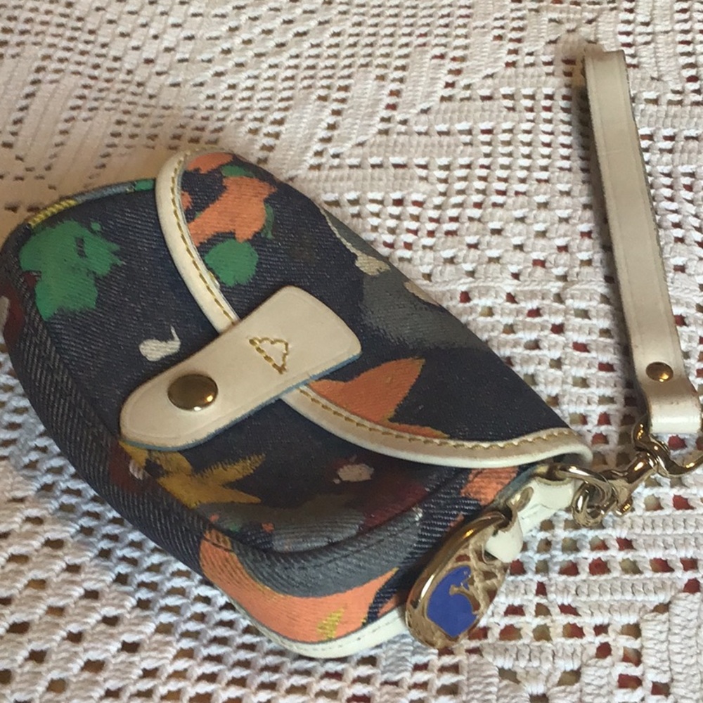 Dooney Bourke Wrilest - Picture 1 of 6